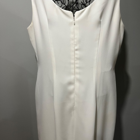 BEAUTIFUL GOWN & JACKET - Picture 4 of 10